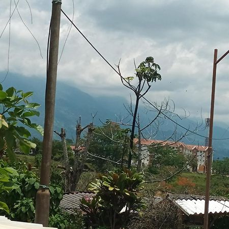Lugar de Bendición donde el costeño Armênia Exterior foto