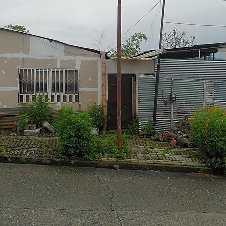 Lugar de Bendición donde el costeño Armênia Exterior foto